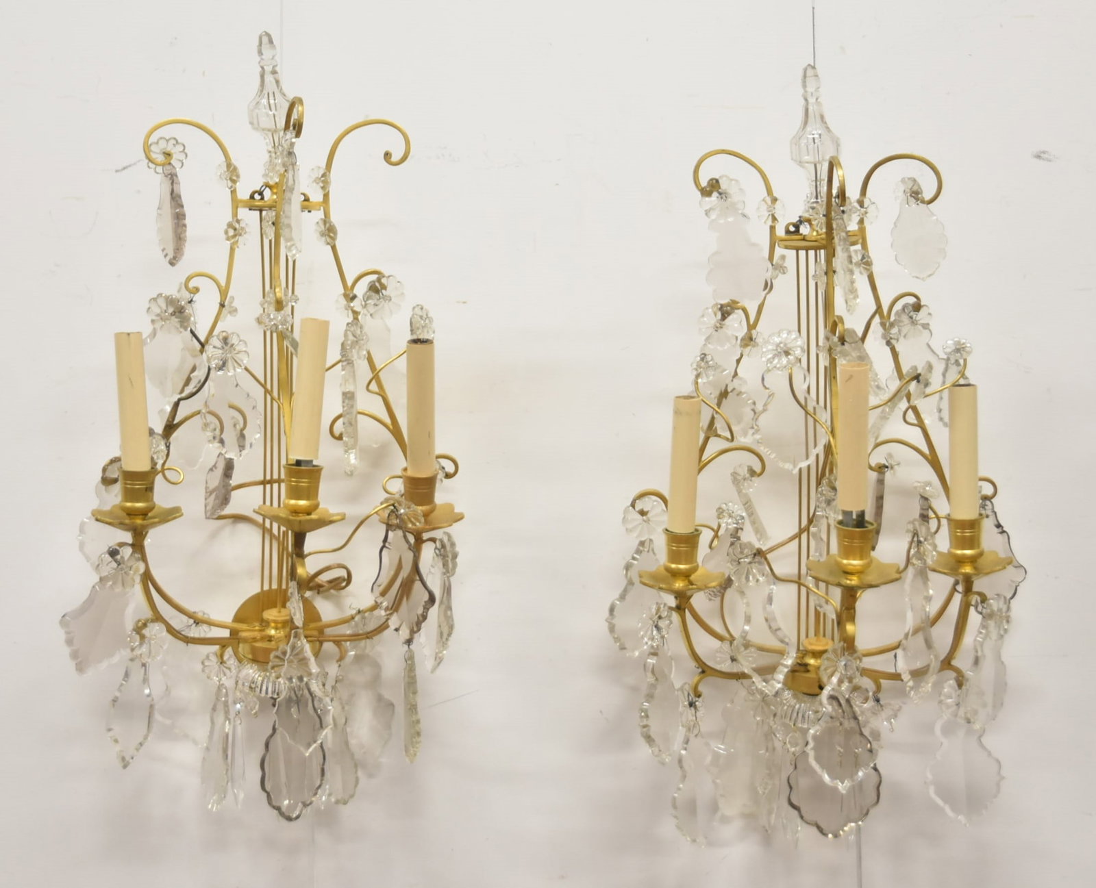 (Pr) GILT BRONZE & CRYSTAL SCONCES (1 of 9)