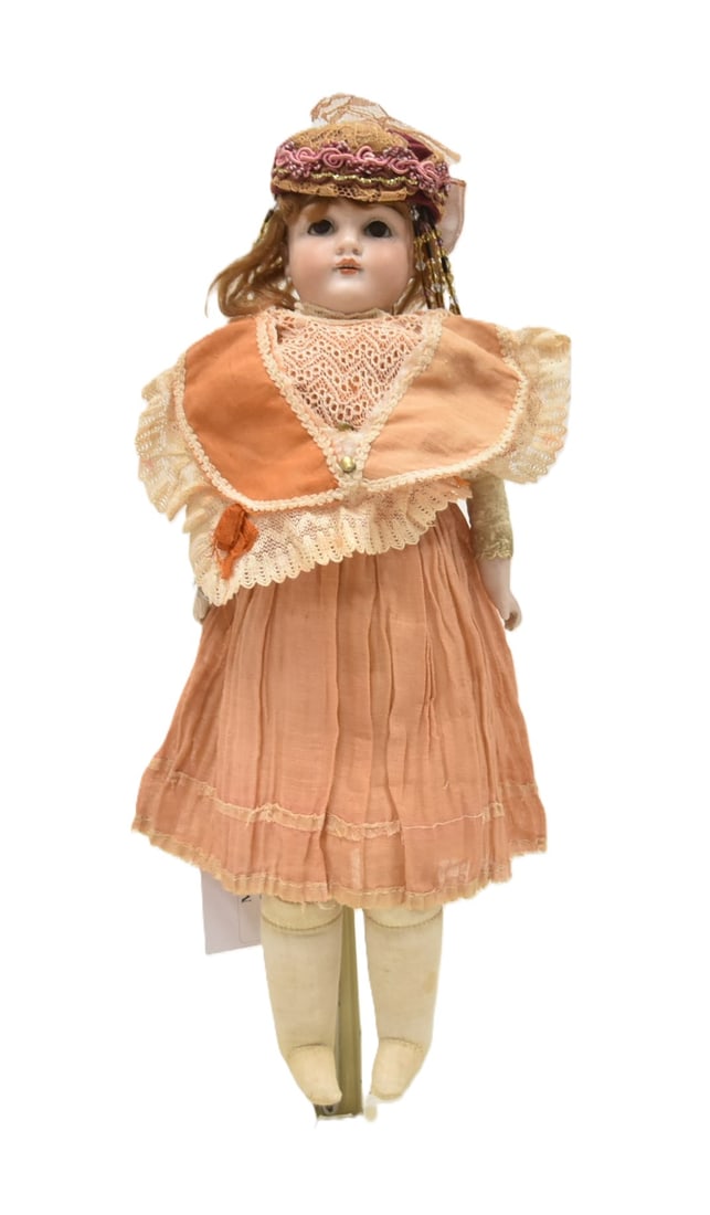 SIMON & HALBIG 154 GERMAN BISQUE HEAD DOLL (1 of 13)