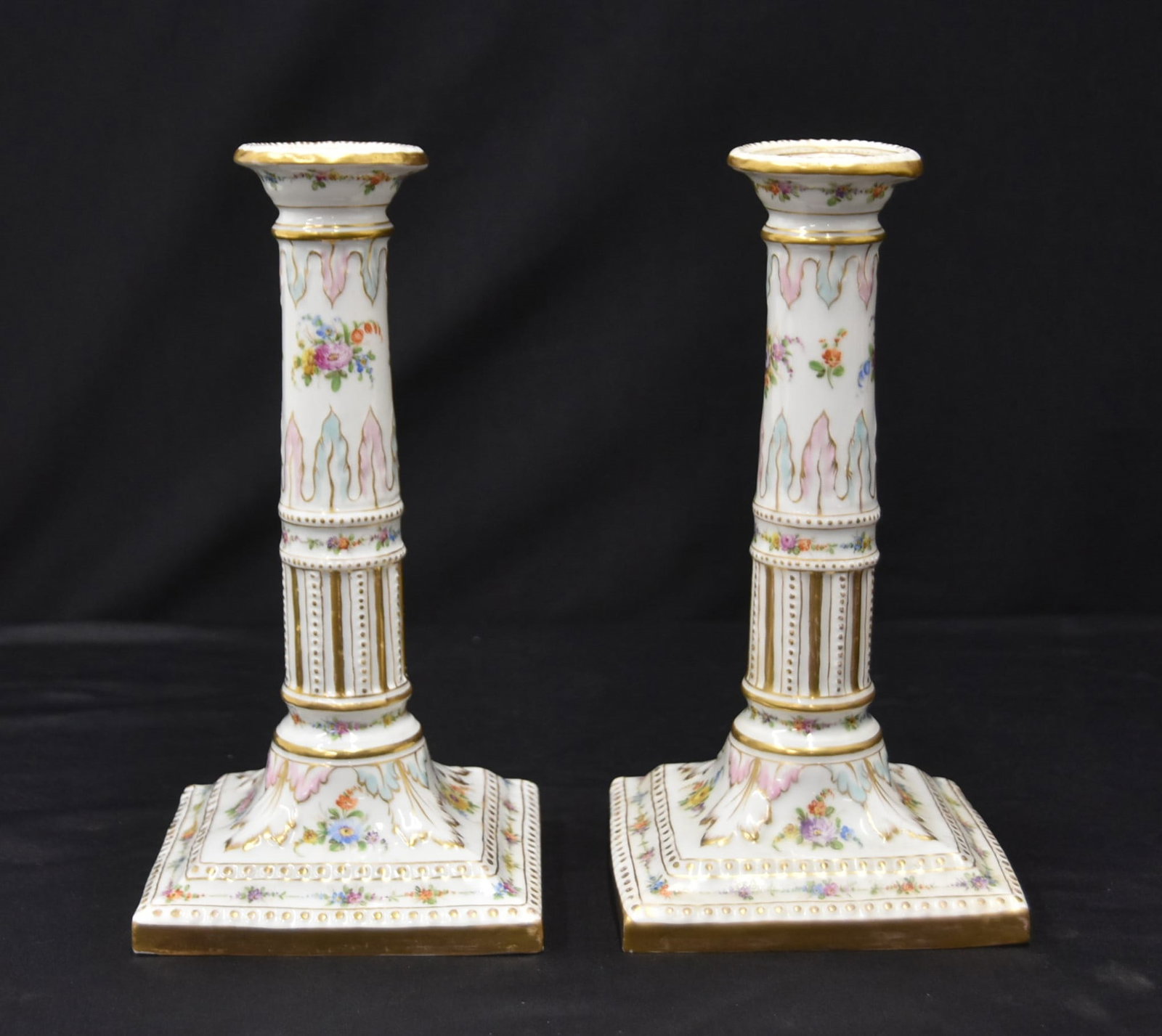 (Pr) RICHARD KLEMM DRESDEN CANDLESTICKS: PAIR RK DRESDEN PORCELAIN CANDLESTICKS WITH FLORAL DECORATIONS - 4 1/2' x 4 1/2" x 8 3/4" RICHARD KLEMM DRESDEN PORCELAIN