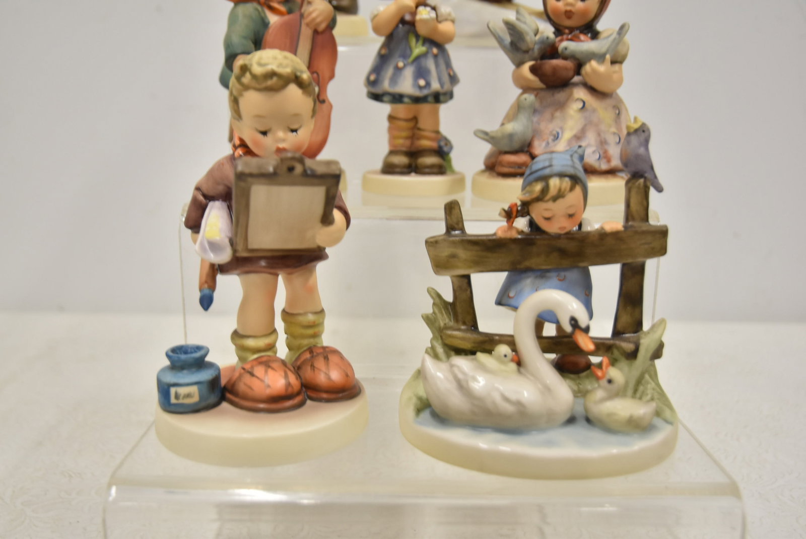 (10) HUMMEL GOEBEL FIGURNES - 6