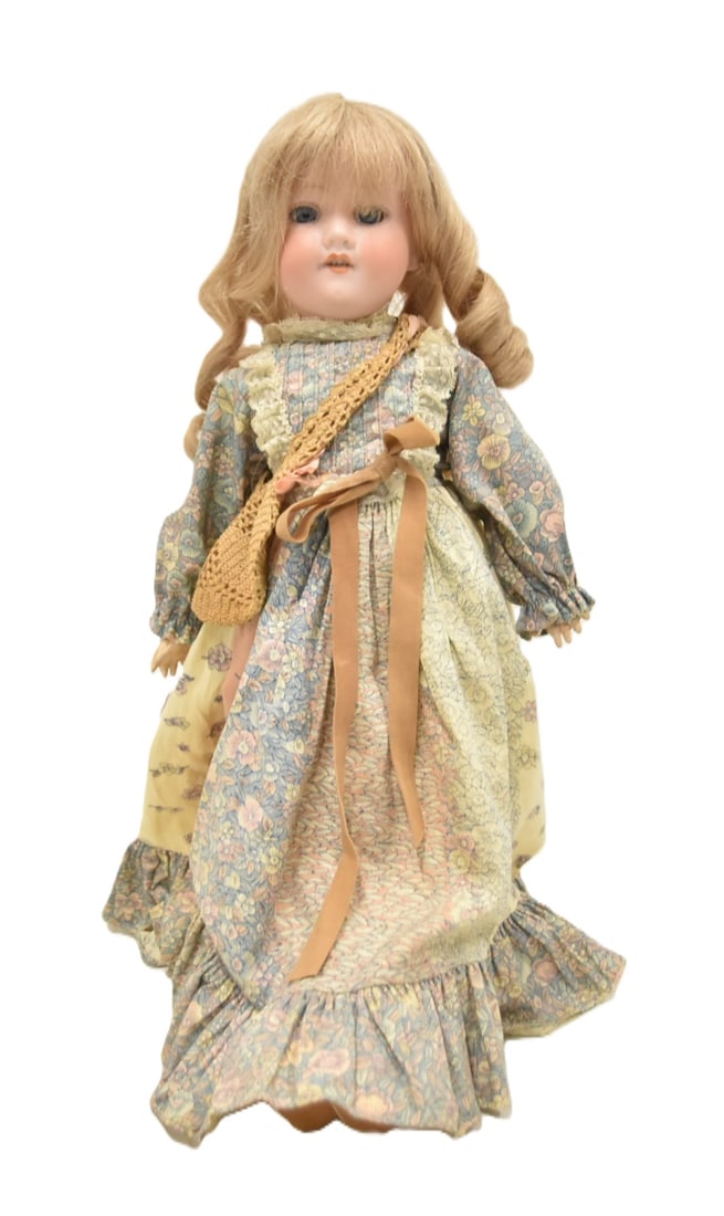 ARMAND MARSEILLES GERMAN BISQUE HEAD DOLL: AM 390 ; AI 1/2 M ARMAND MARSEILLES 390 GERMAN BISQUE HEAD DOLL - 17" TALL