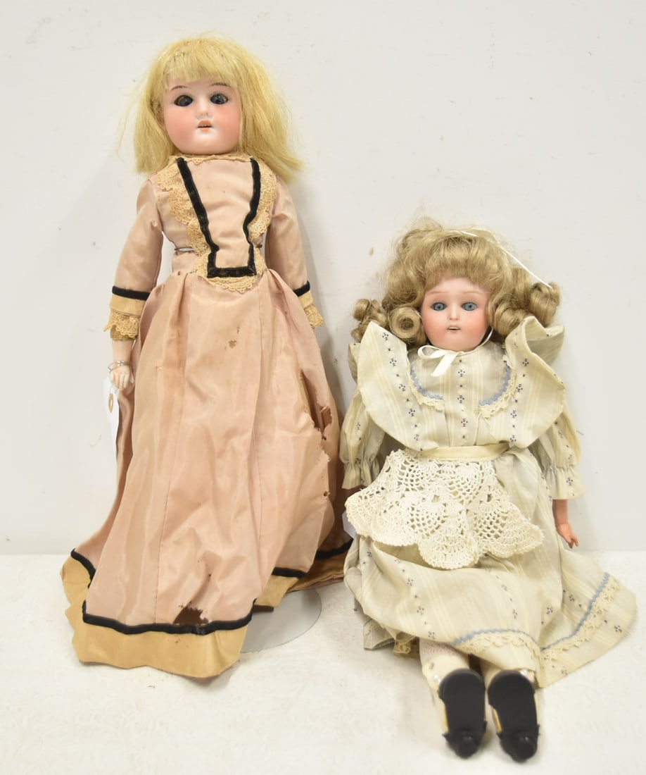 ARMAND MARSEILLES BISQUE DOLL / UNMARKED DOLL (1 of 19)