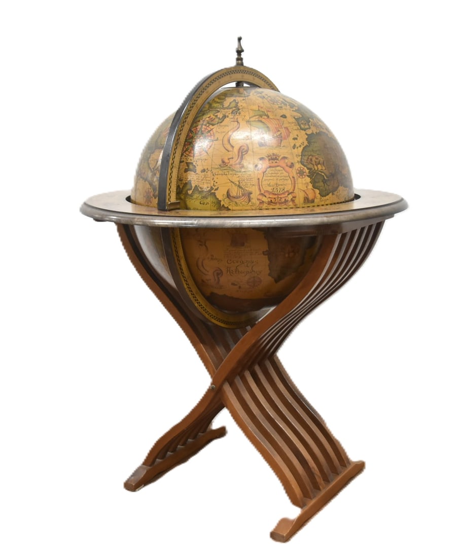 VINTAGE NAUTICAL WORLD GLOBE BAR CABINET (1 of 15)