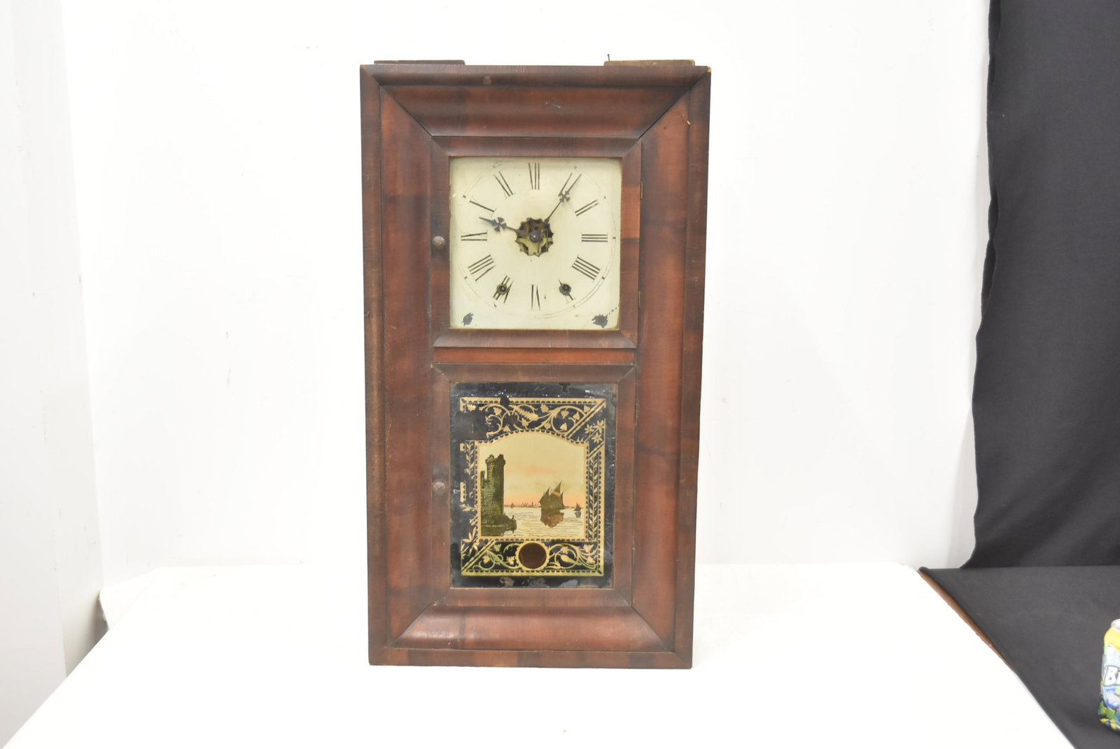 NEW HAVEN REVERSE PAINTED OG CLOCK - 2