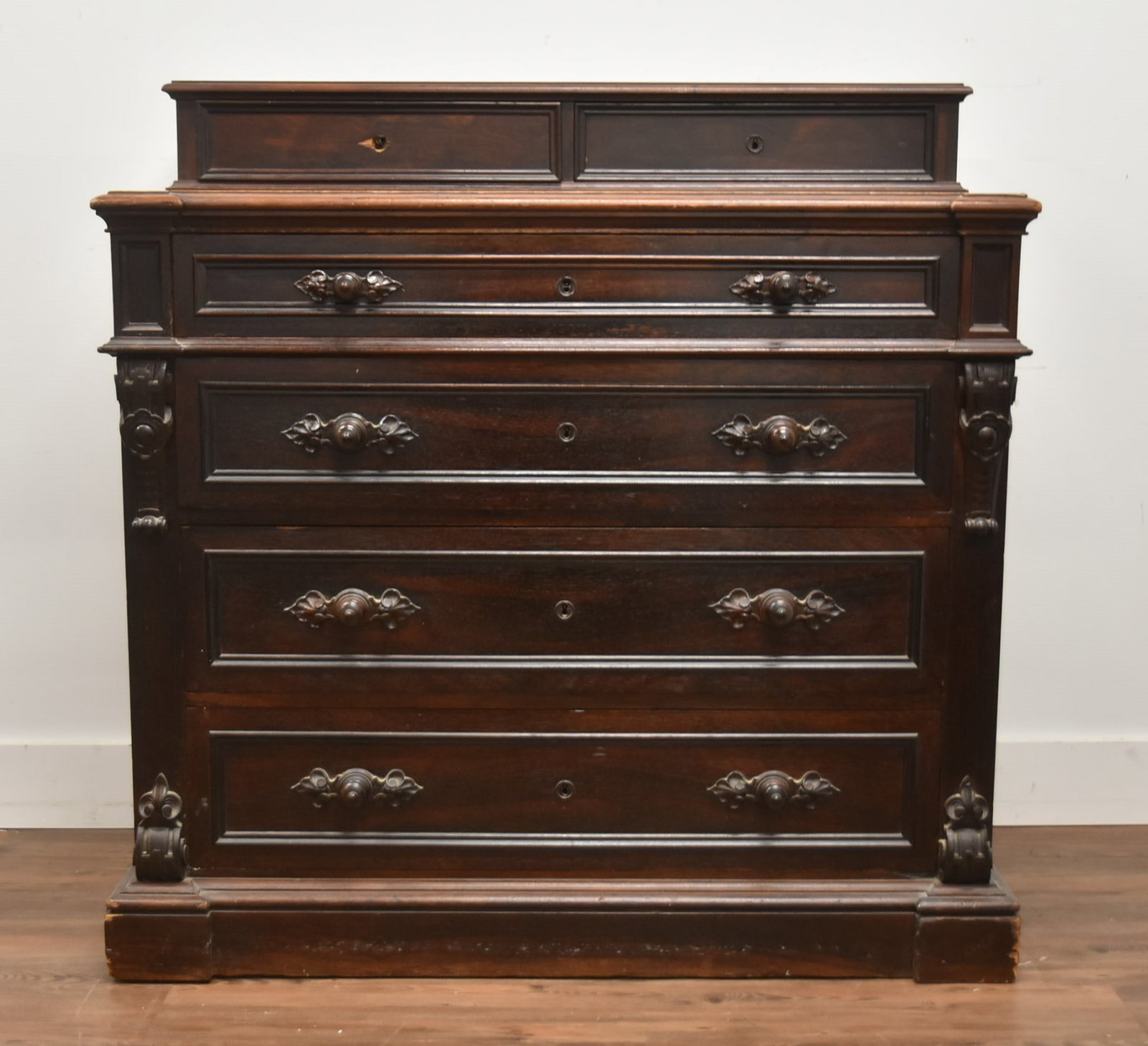 18th / 19th CENTURY DARK WALNUT DRESSER: 18th - 19th CENTURY CARVED DARK WALNUT GENTLEMANS DRESSER - 46" x 24" x 46" (SOME FINISH LOSS)
