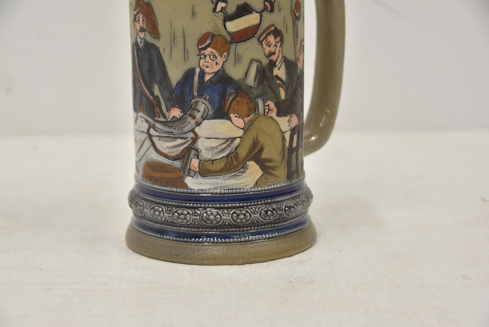 HR 177 STUDENTS DRINKING STEIN - 7