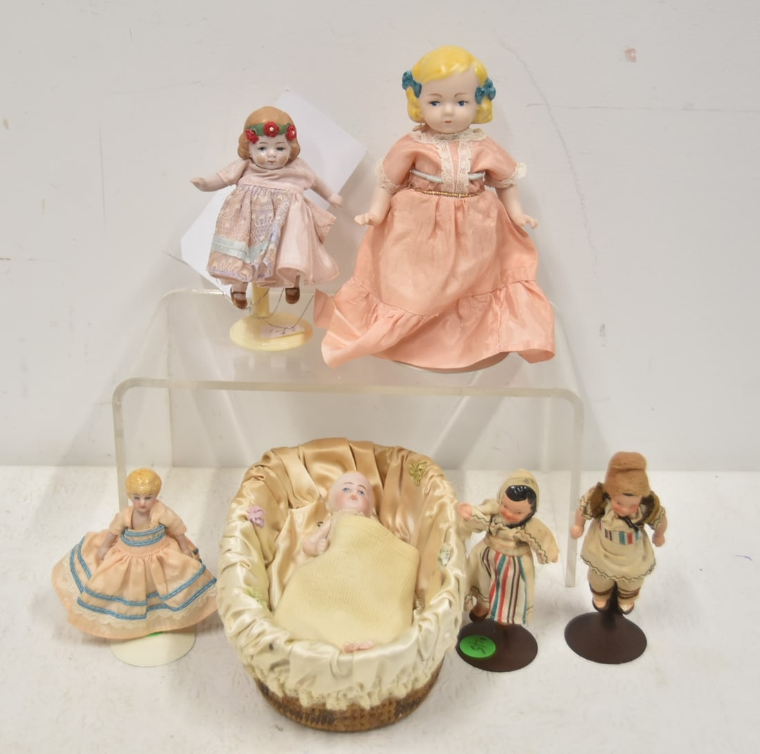 (6) GERMAN MINIATURE BISQUE DOLLS (1 of 17)