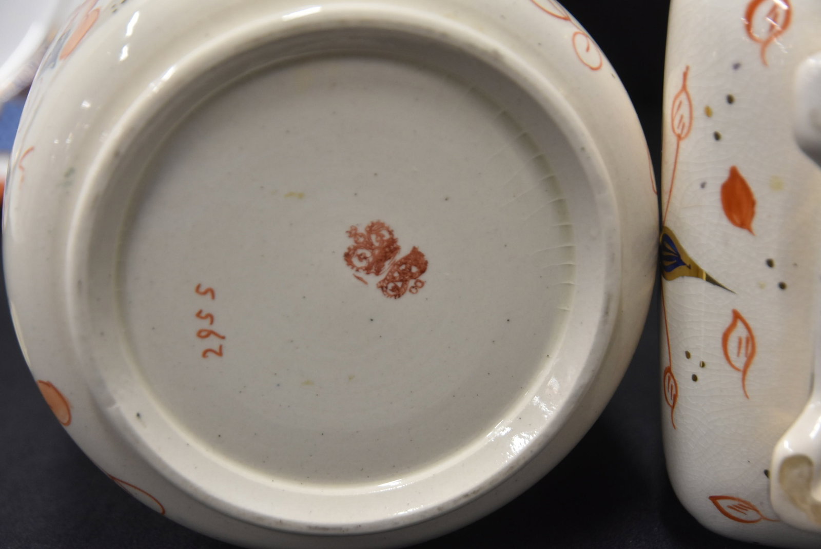 ENGLISH IMARI PATTERN GROUPING - 16