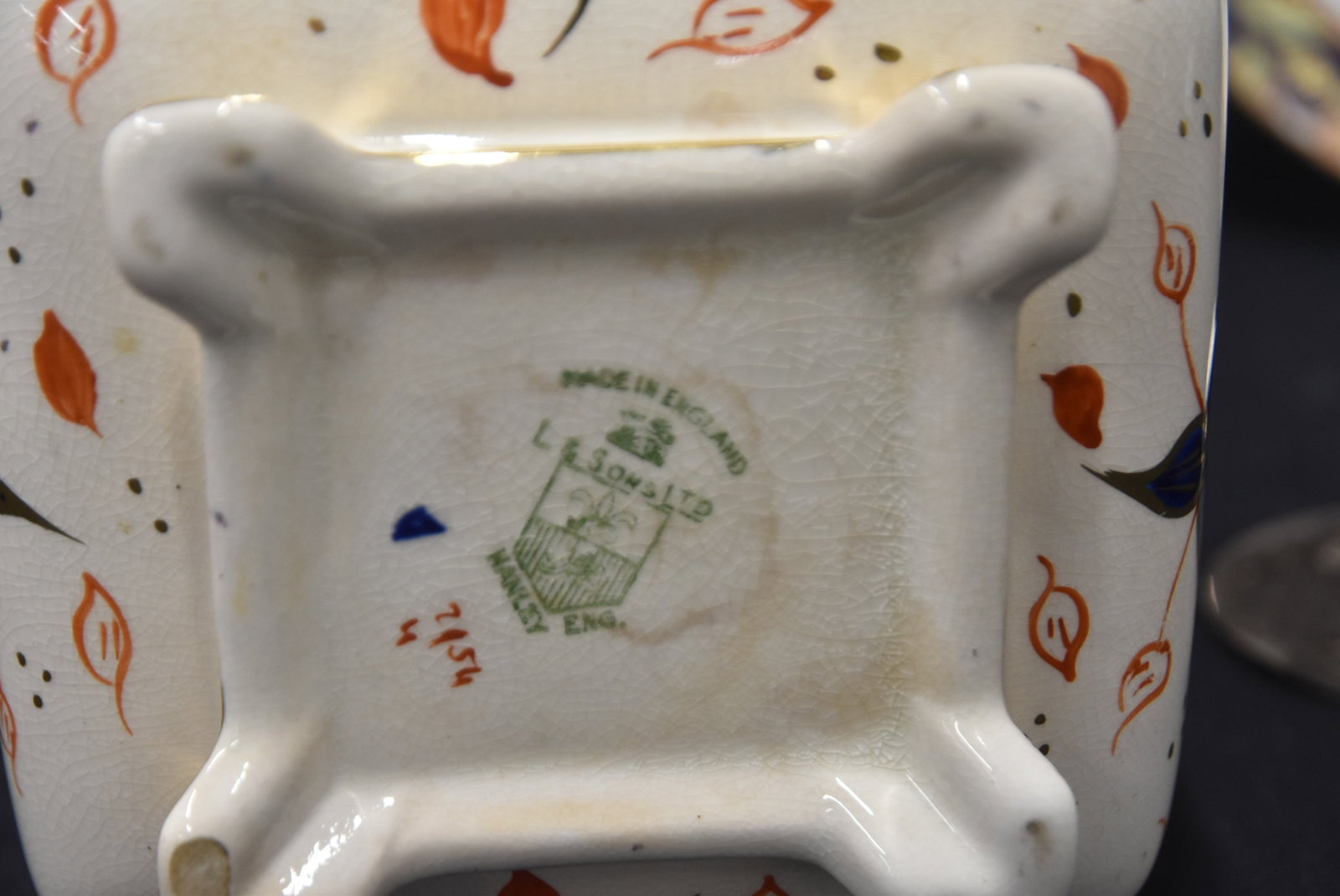 ENGLISH IMARI PATTERN GROUPING - 8