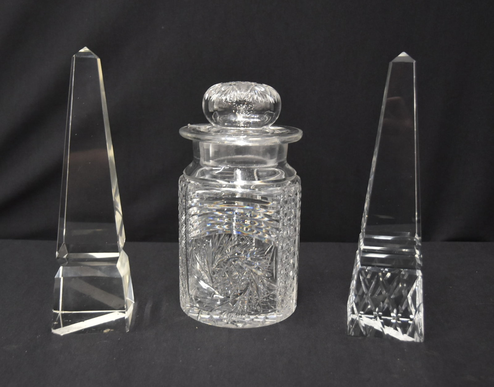 AMERICAN BRILLIANT CUT GLASS HUMIDOR /(2) OBELISKS (1 of 10)