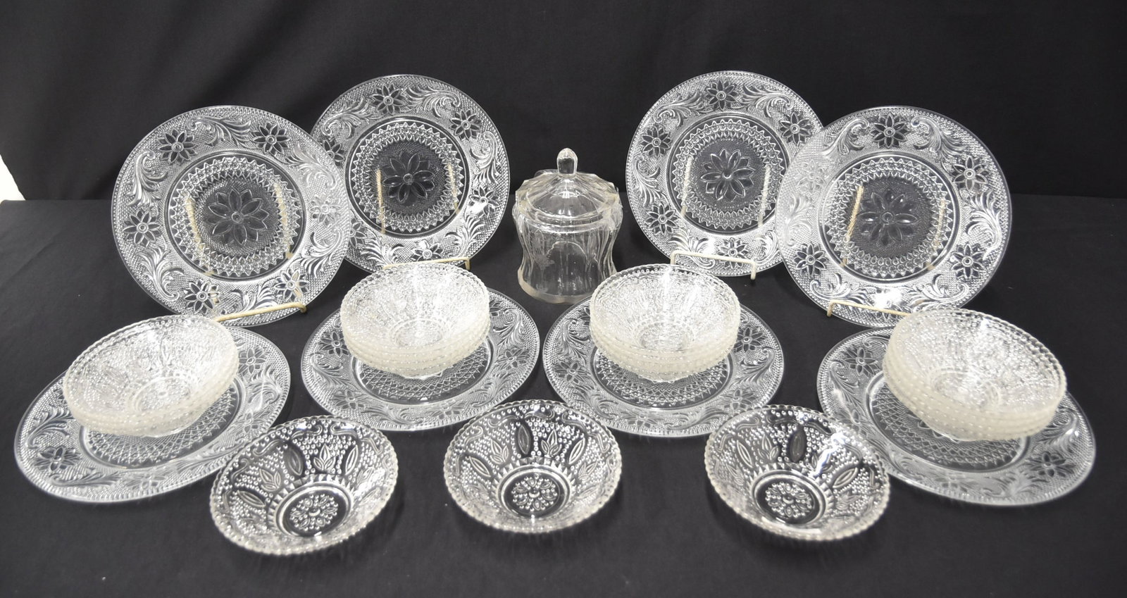 ANTIQUE GLASSWARE LOT (1 of 9)