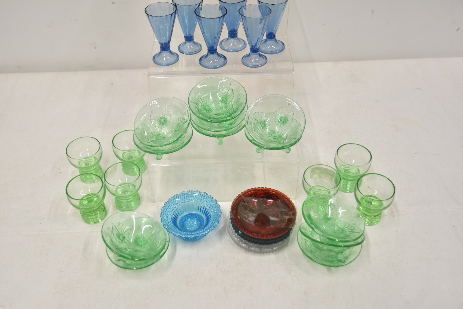 ASSORTED COLORED GLASS GROUPING - 6