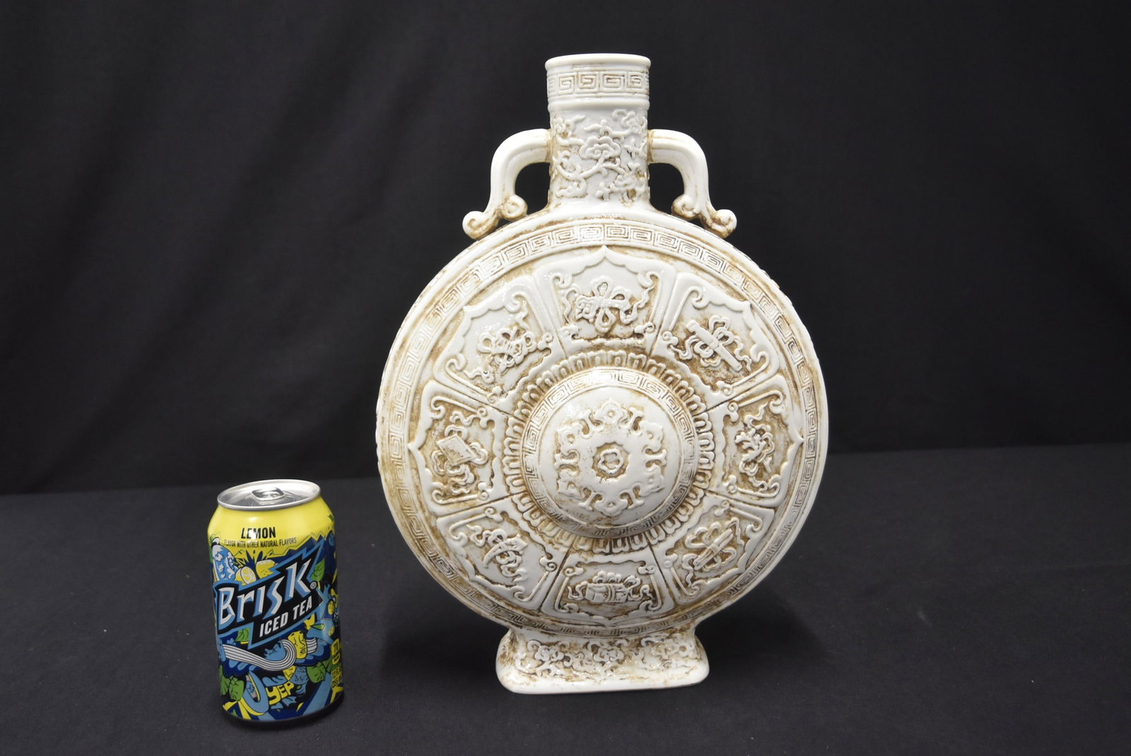 LARGE CHINESE PORCELAIN MOON FLASK - 10