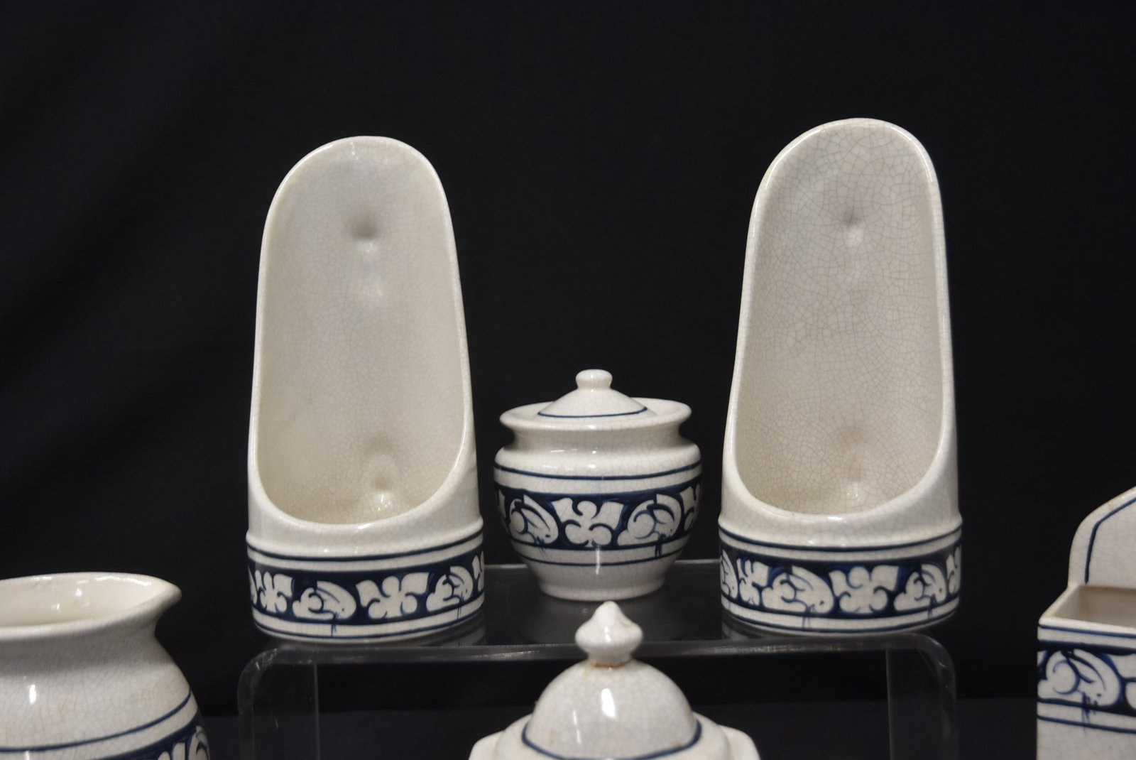 DEDHAM POTTERY RABBIT PATTERN TABLE WARE - 3