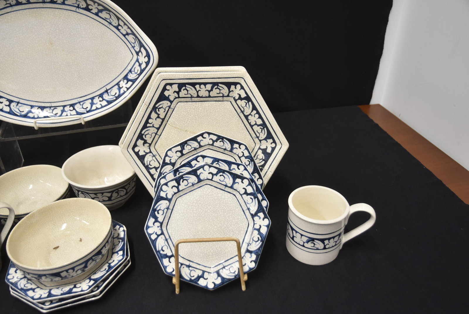 DEDHAM POTTERY RABBIT PATTERN COLLECTION - 3