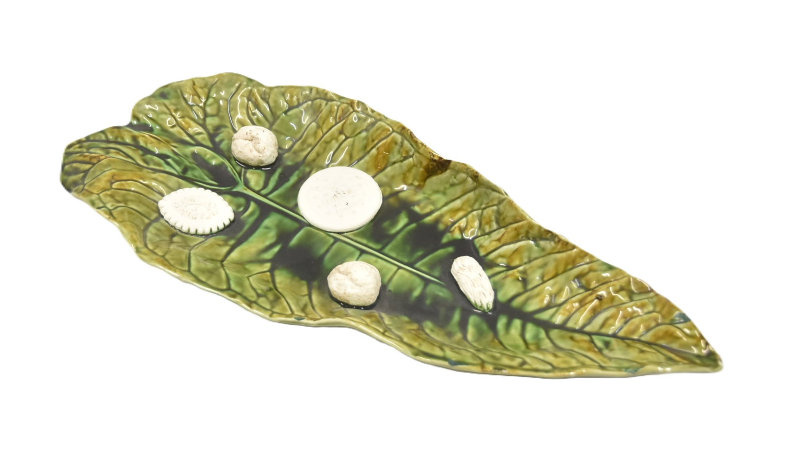 ERNST WAHLISS AUSTRIAN MAJOLICA LEAF DISH (1 of 8)