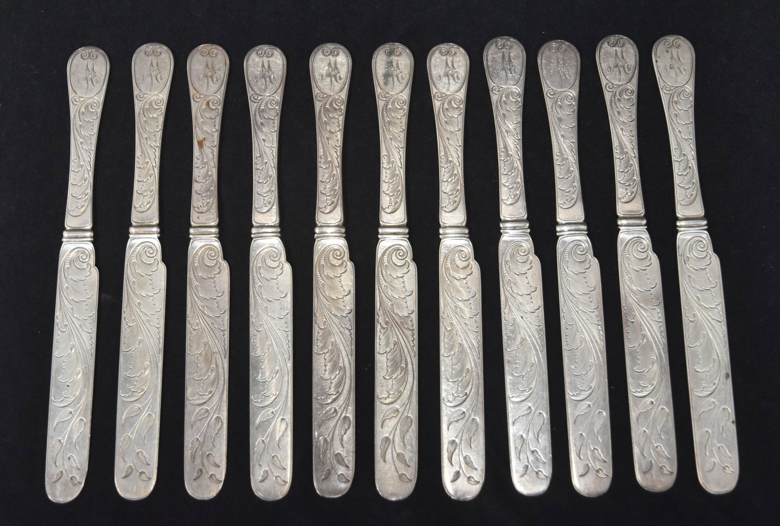 WILLIAM GALE & SON , STERLING SILVER KNIVES: WILLIAM GALE & SON (NEW YORK - 1853-1866) WILLIAM GALE & SON ALL STERLING SILVER ENGRAVED KNIVES - 7 1/2" LONG ; 14.23ozt ; 442.7grams