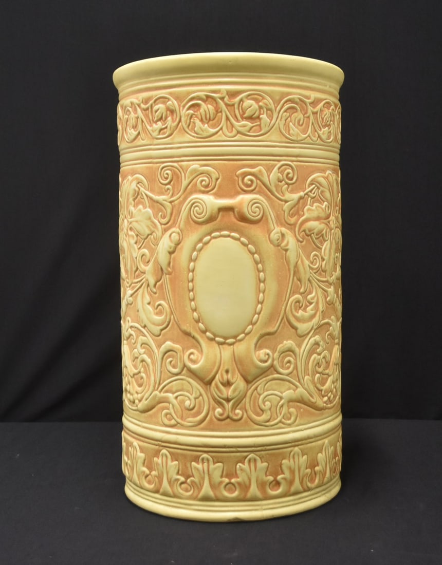WELLER IVORY PATTERN UMBRELLA STAND (1 of 10)