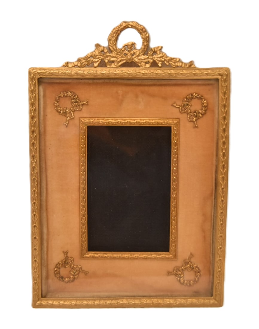 FRENCH GILT BRONZE LAUREL WREATH PICTURE FRAME (1 of 9)