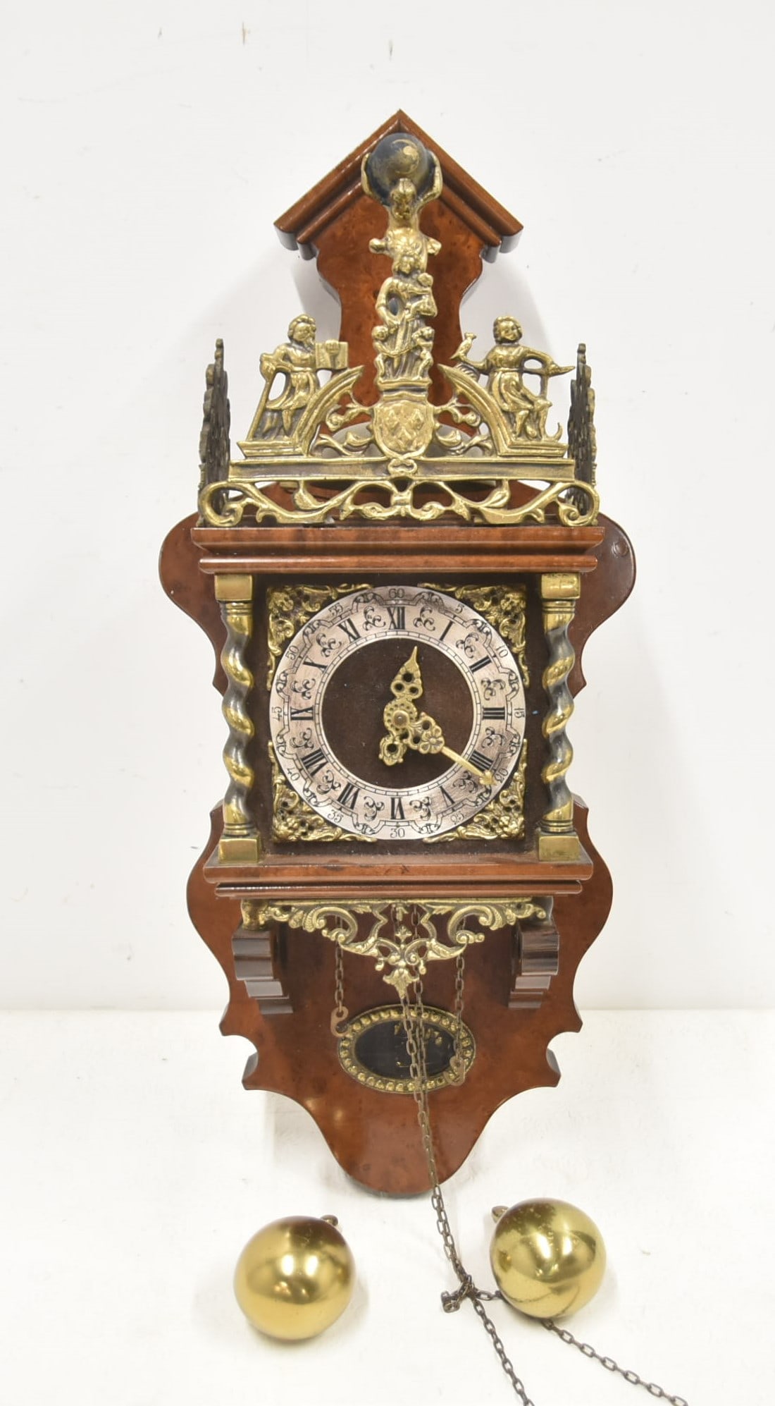 DUTCH ZAANDAMM WALL CLOCK (1 of 14)