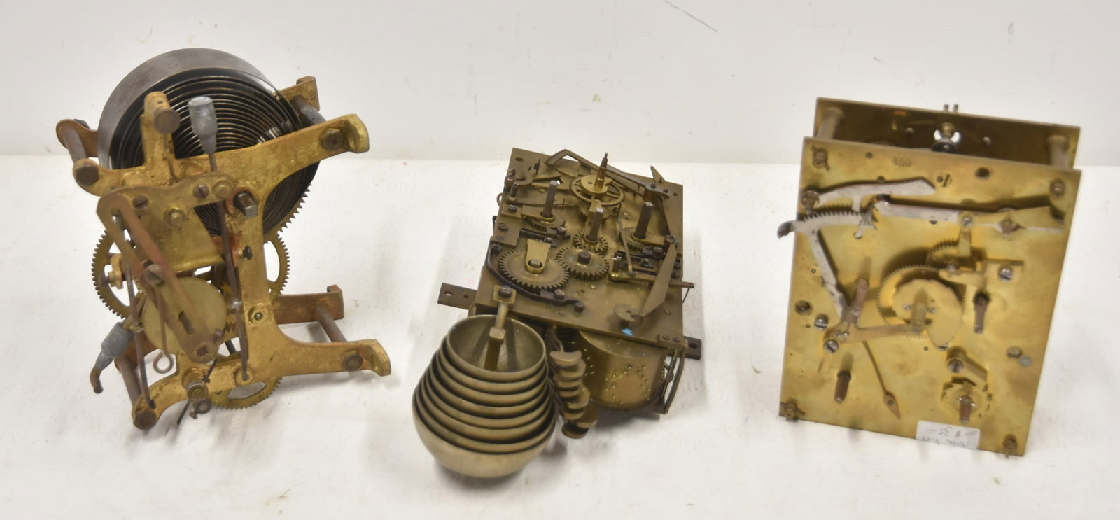 (3) ANTIQUE CLOCK MOVEMENTS (1 of 14)