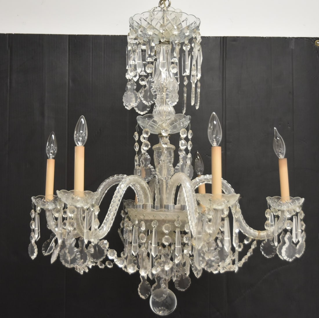 6-ARM CRYSTAL CHANDELIER (1 of 11)