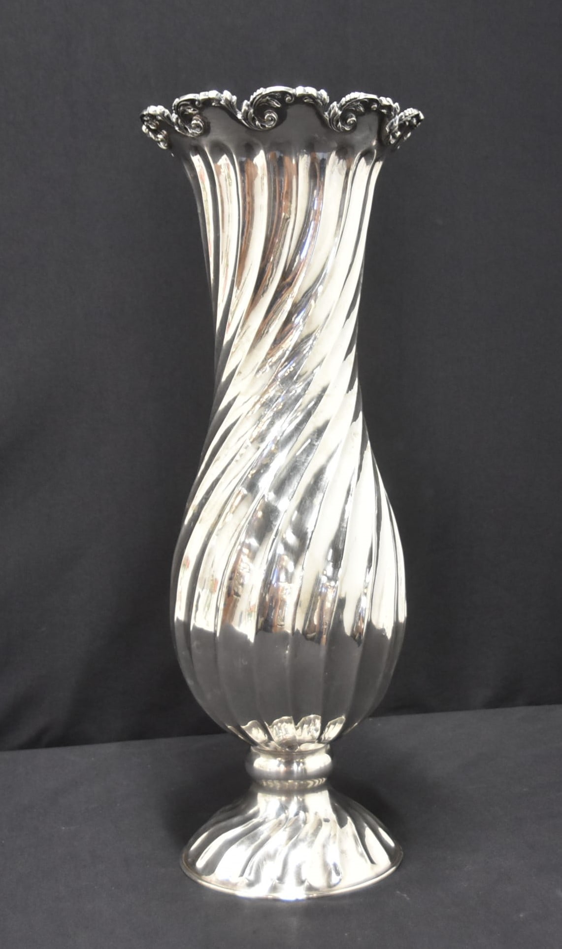 LARGE STERLING SWIRLED FLUTE VASE (1 of 13)