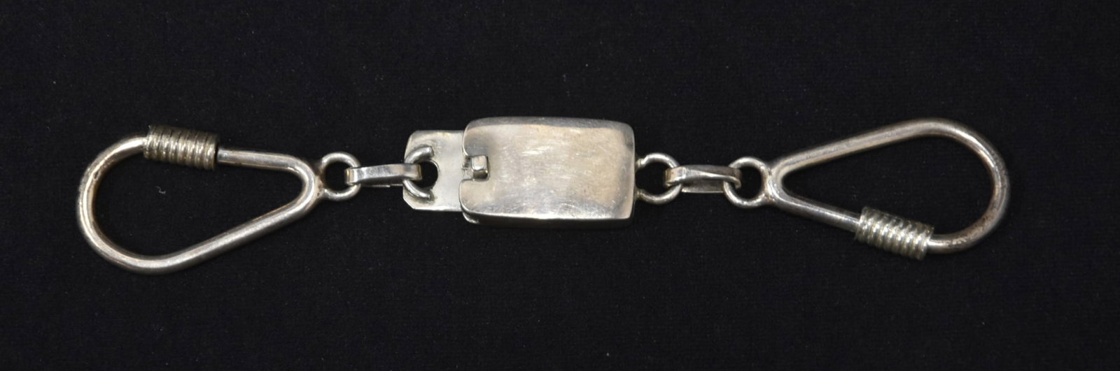 MEXICO 925 STERLING SILVER DOUBLE KEY CHAIN: MEXICO 925 STERLING SILVER DOUBLE KEY CHAIN - 1" x 5 1/2" ; 1.12ozt
