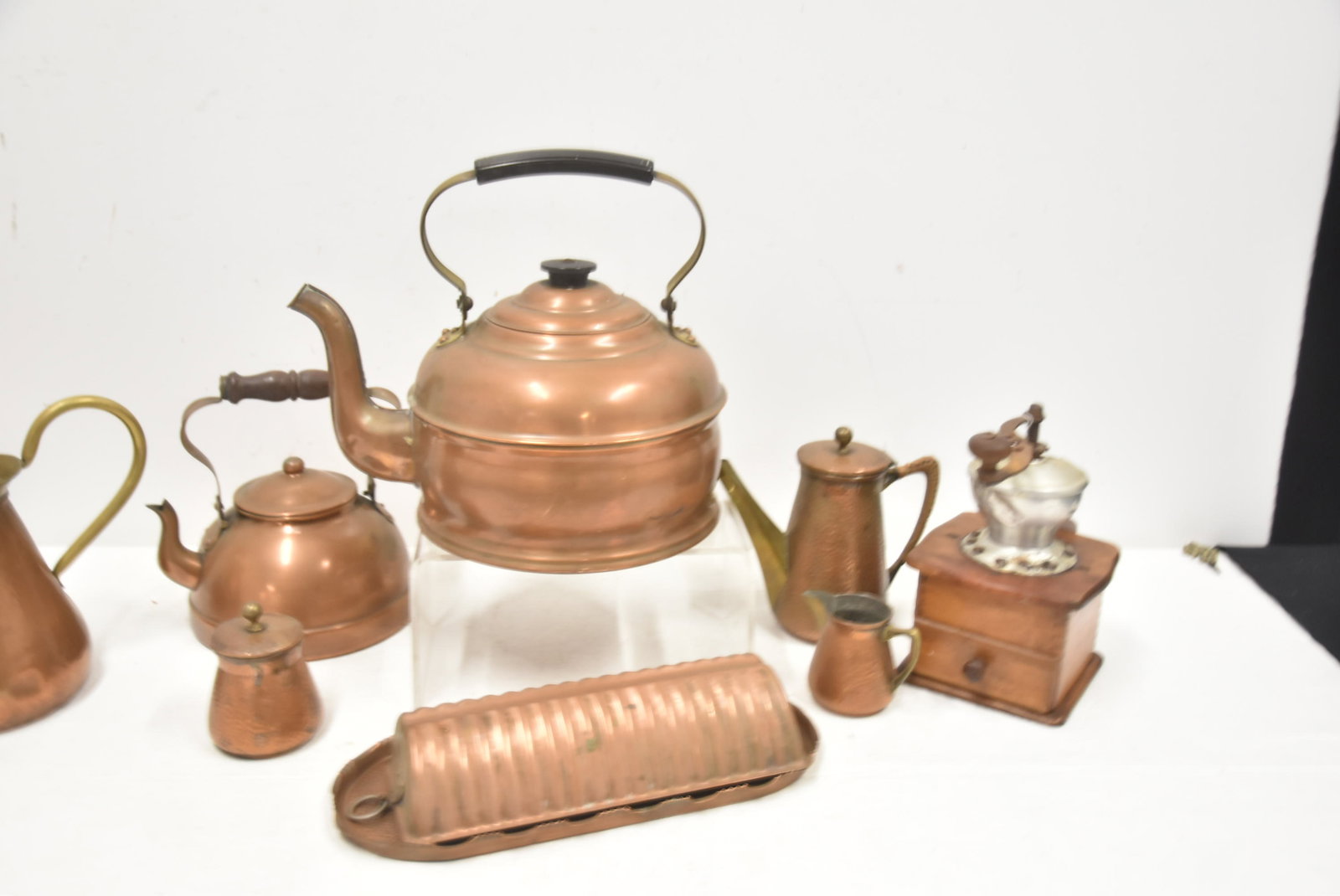 (8)pc ANTIQUE COPPER TABLE WARE GROUPING - 4