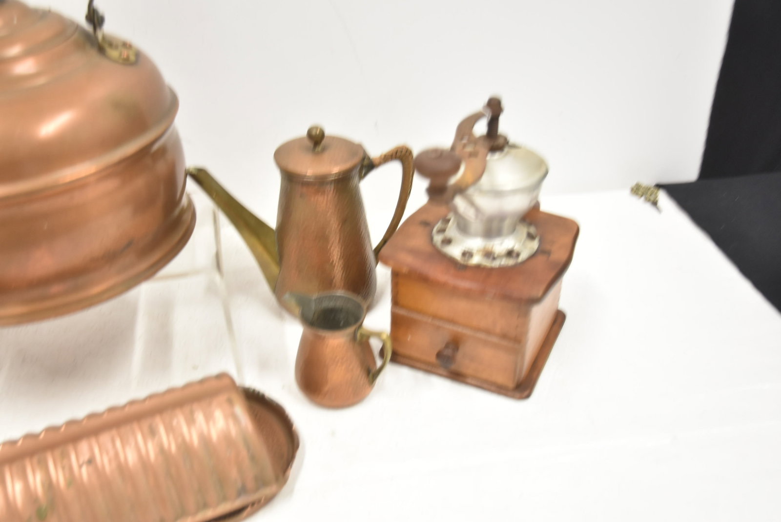 (8)pc ANTIQUE COPPER TABLE WARE GROUPING - 7