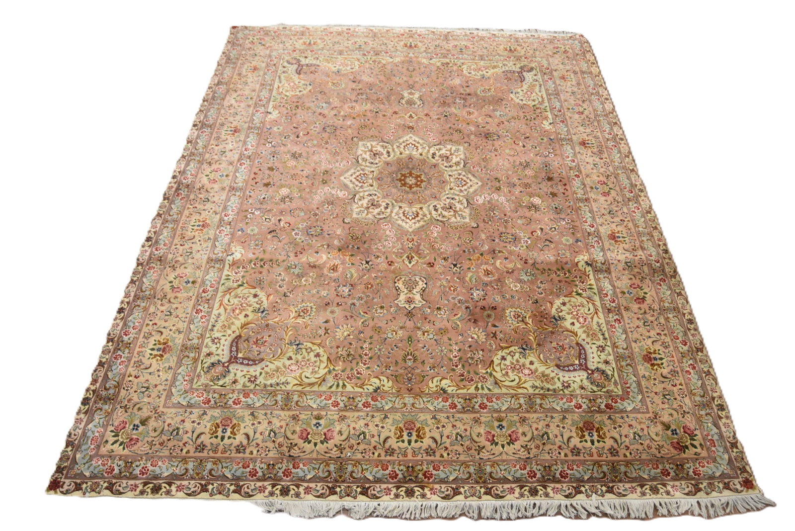 FINE ANTIQUE 10' x 13' TABRIZ CARPET (1 of 17)