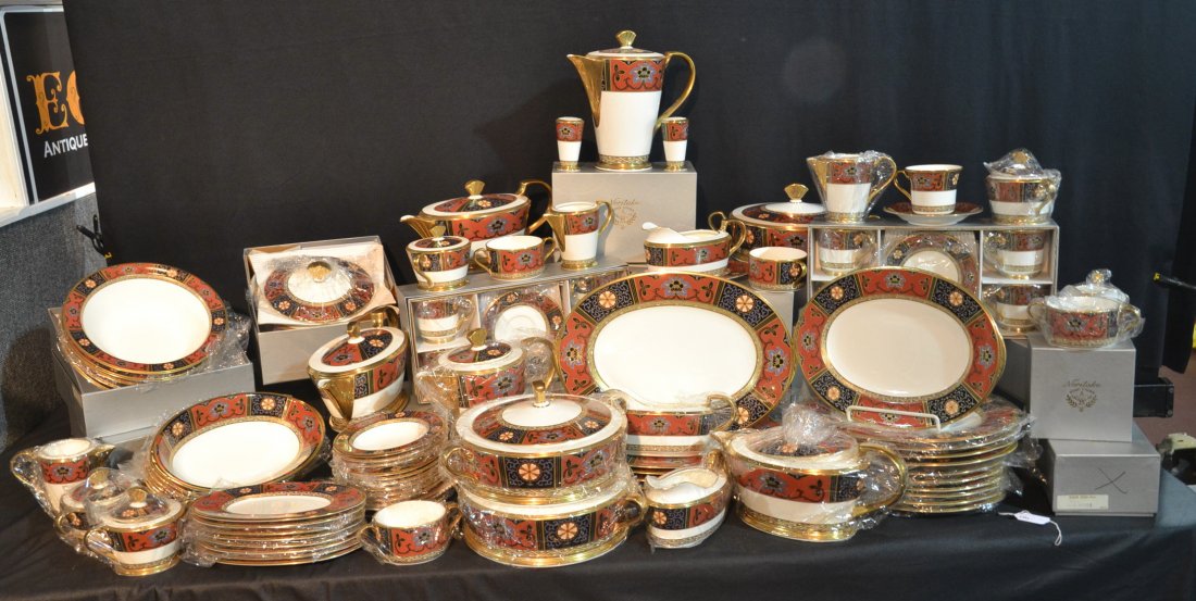 NEVER USED NORITAKE "SILK WINDS" DINNER SERVICE: (SOME STILL IN PLASTIC & BOXES)(SOME STILL IN PLASTIC & BOXES) CONSISTING OF (12) LARGE PLATTERS, (14) PLATTERS, (5) COVERED VEGETABLE, SALT & PEPPER, (7) SUGAR & (6) CREAMERS, (7) ROUND VEGETABLE BOW