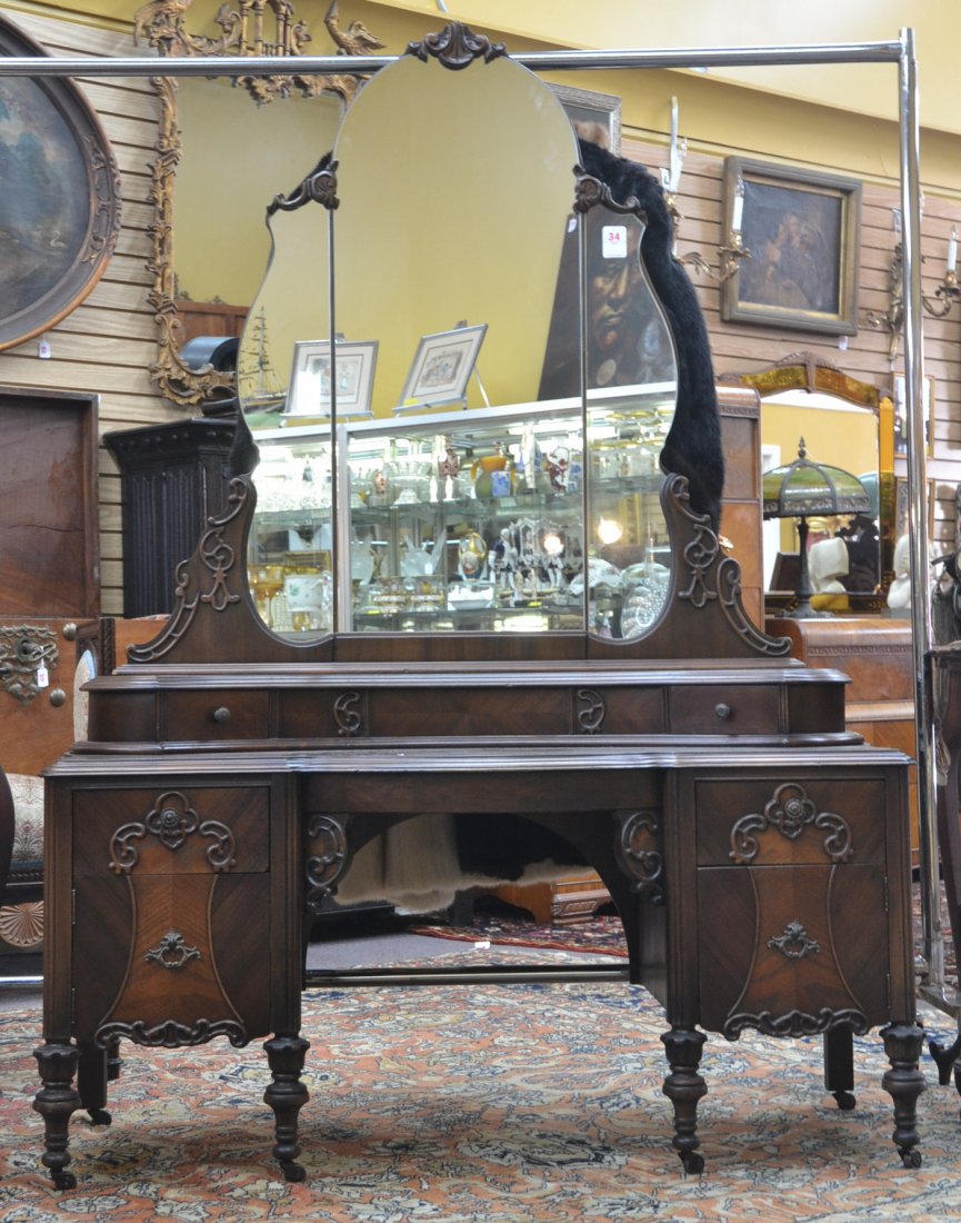 DECO VANITY WITH MIRROR: DECO VANITY WITH MIRROR - 50" x 21" x 70"