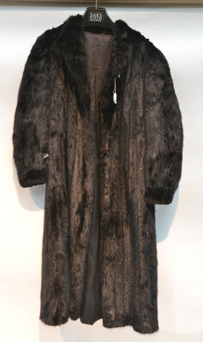 BLACK MINK FUR COAT ; SIZE MEDIUM - LARGE