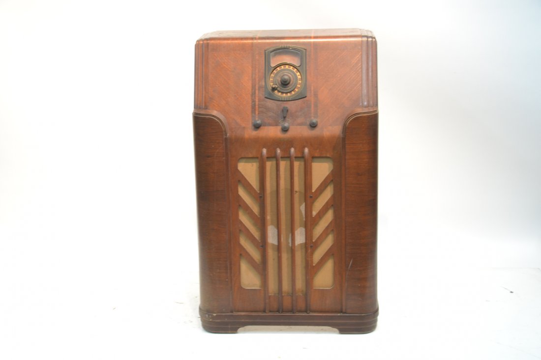DECO PHILCO CONSOLE RADIO ; MODEL 38-2 - 2