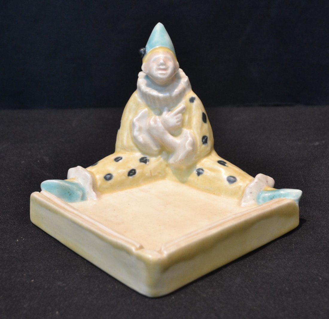 ROOKWOOD CLOWN SEATED ON TRAY BY SALLY: TOOHEY - 6026 - 6" x 4"