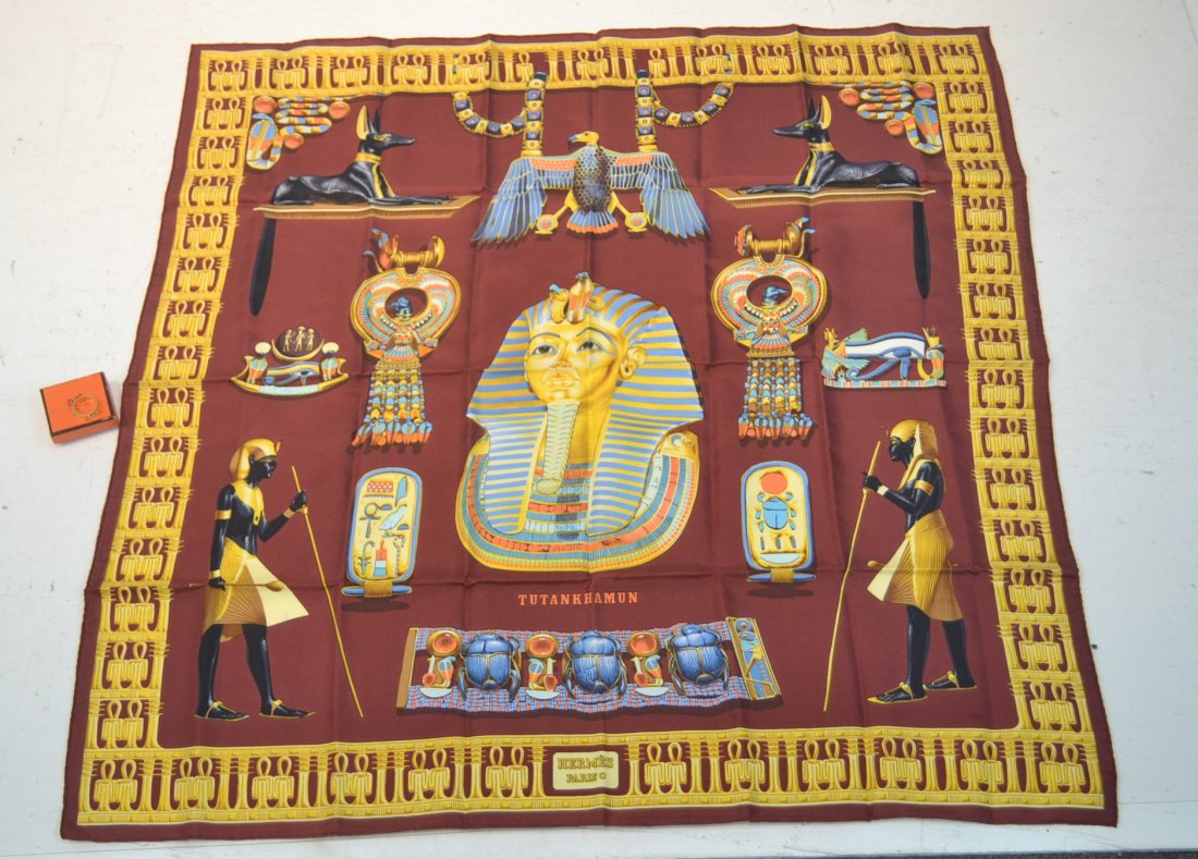 HERMES SILK KING TUT TUTANKHAMUN EGYTPTIAN SCARF: ARTIST SIGNED RYEAL ; WITH HERMES SCARF RING IN BOX - 35 3/4"