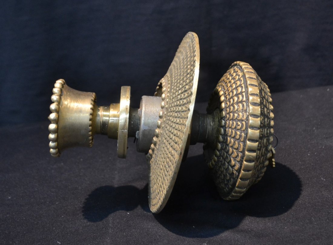 HEAVILY CARVED BRONZE DOOR KNOB WITH LOCK (1 of 6)