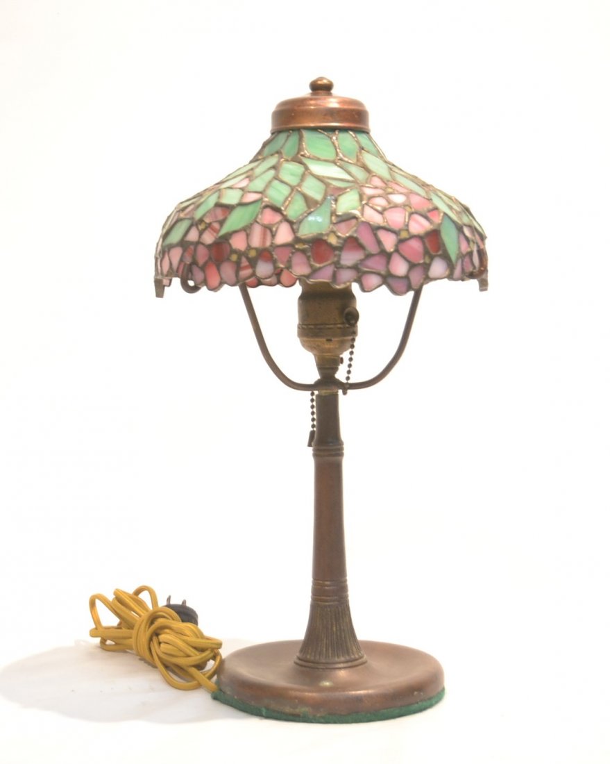 UNIQUE LEADED GLASS SHADE TABLE LAMP WITH (1 of 9)