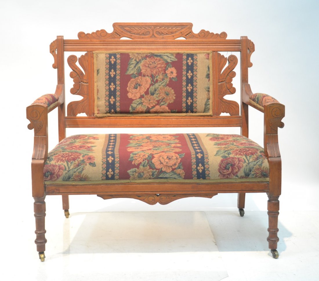 CARVED VICTORIAN UPHOLSTERED SETTEE: 39" x 21" x 34 1/2"