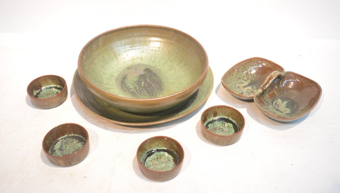 (7)pc's AR COLE , NORTH CAROLINA POTTERY TO: INCLUDE LARGE BOWLS, (4) CHIP BOWLS & (2) HANDLED DISHES - 15" D