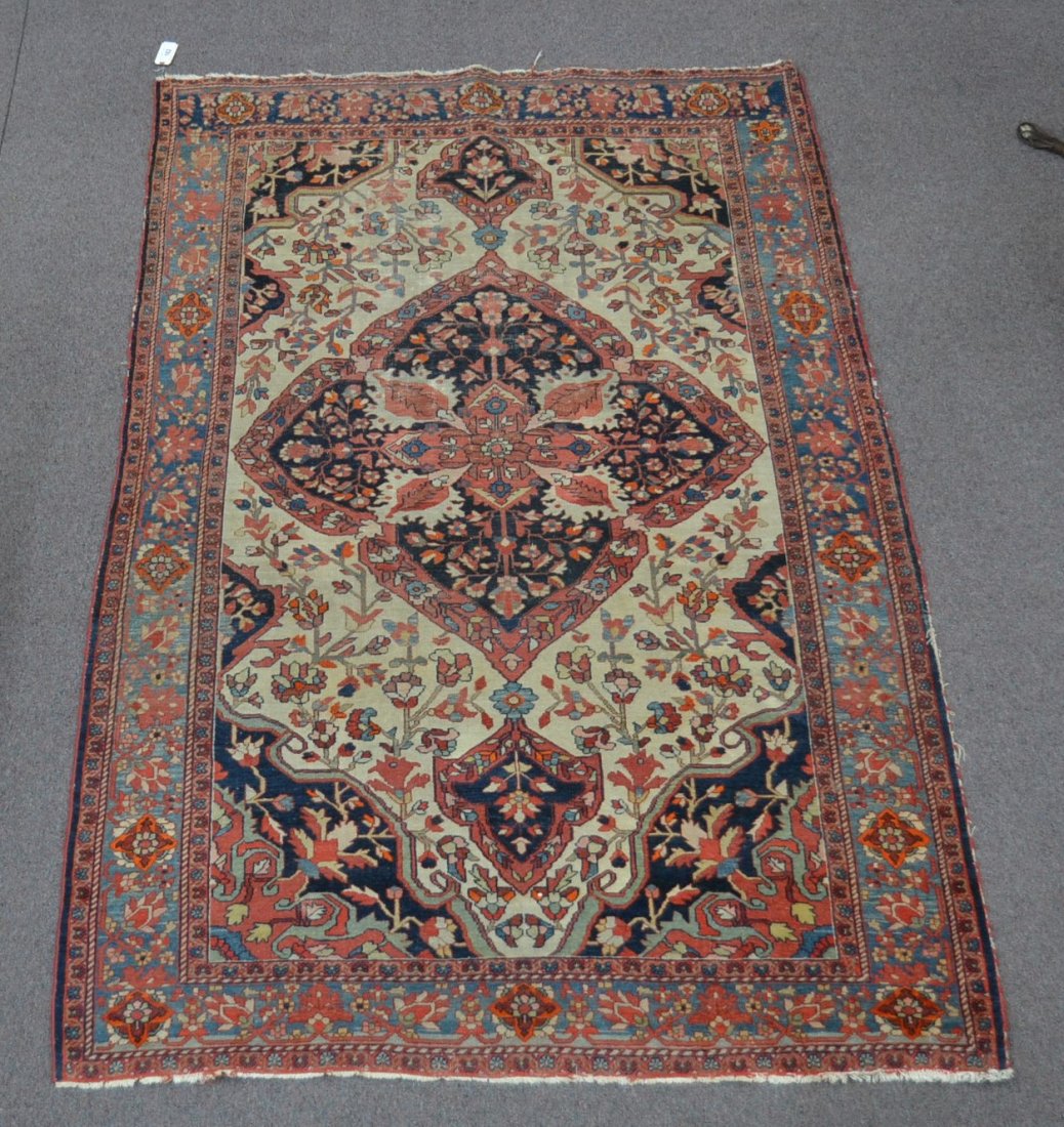 SAROUK FARAHAN RUG - 4' 6" x 6' 11": SAROUK FARAHAN RUG - 4' 6" x 6' 11"