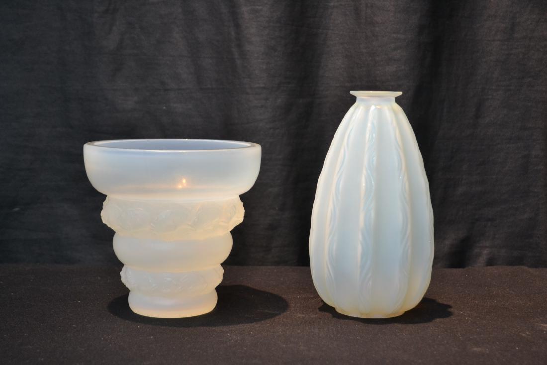 (2) SABINO OPALESCENT GLASS VASES - 4" x 8": (2) SABINO OPALESCENT GLASS VASES - 4" x 8"