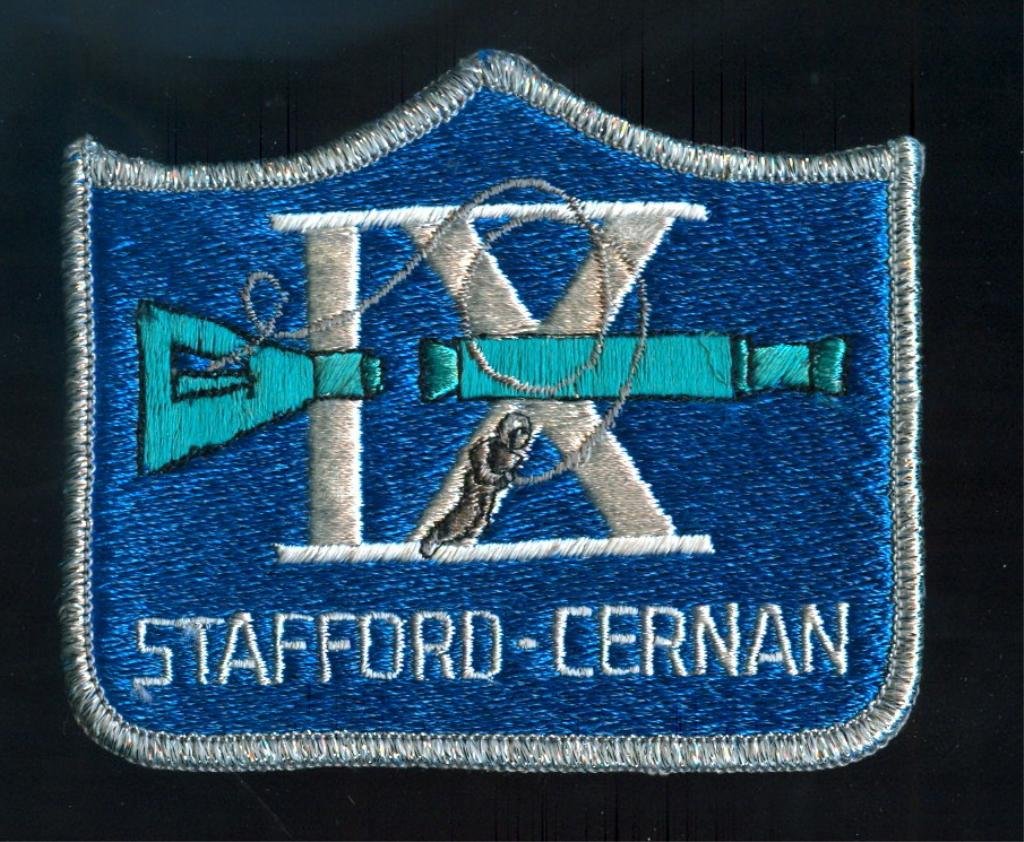 Rare Gemini 9 Crew Patch: A vintage 3"x 3.75 Gemini 9 crew patch of the type worn on Gene Cernan's flight jacket, and identified at crewpatches.com as 'very rare'. Excellent condition with a bare cloth backing.
