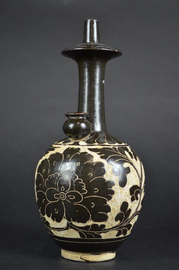 Chinese Cizhou Ware Vase (1 of 10)