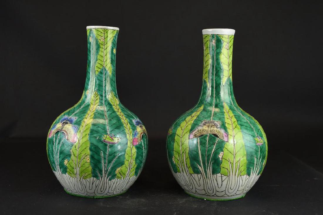 Pair of Chinese Green Glaze Vase (1 of 8)