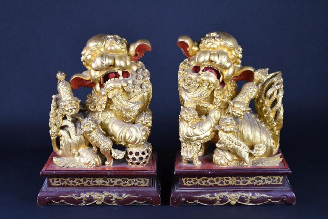 Pair of Chinese Carved Gilt wwood Foo Dogs (1 of 11)