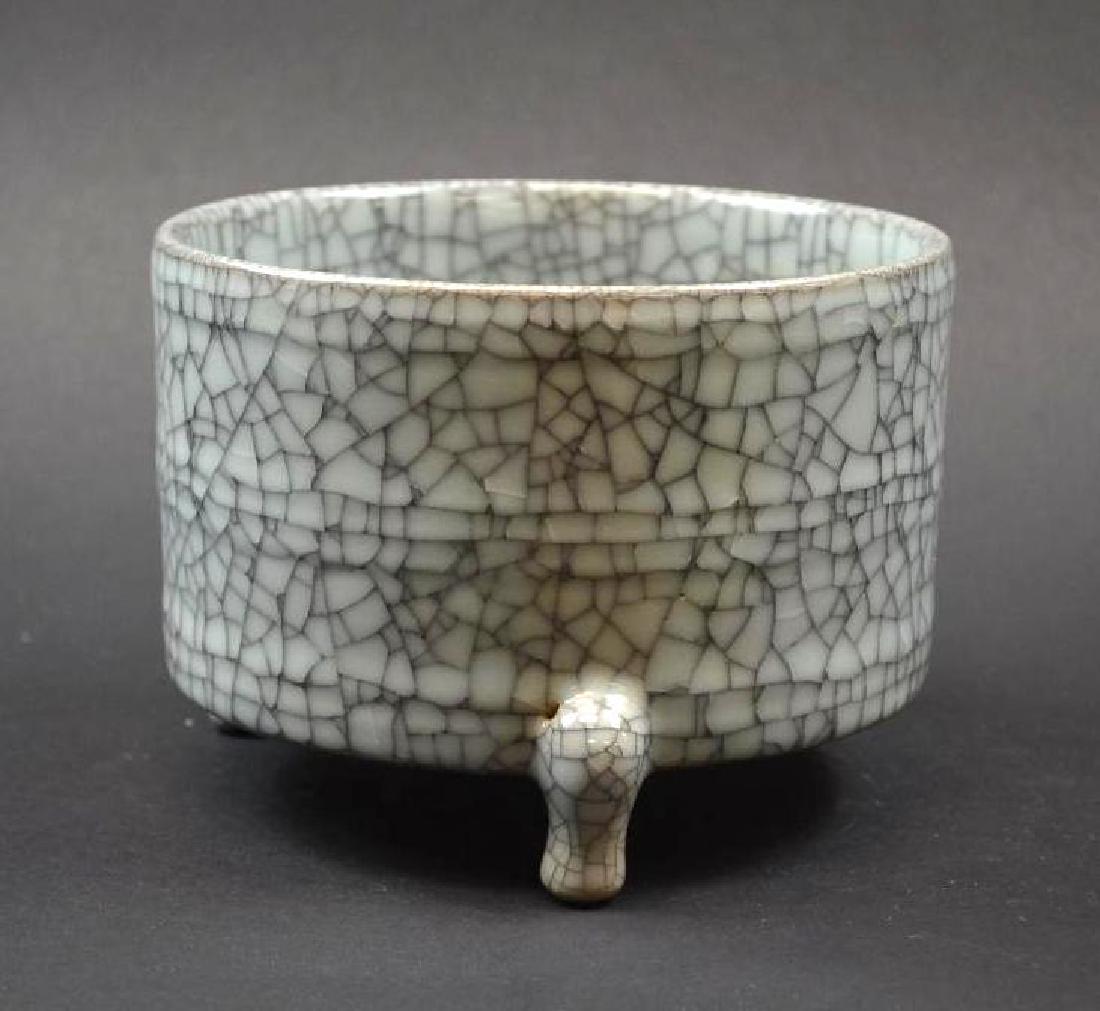 Chinese Crackle Glaze Porcelain Tripod Censer (1 of 6)