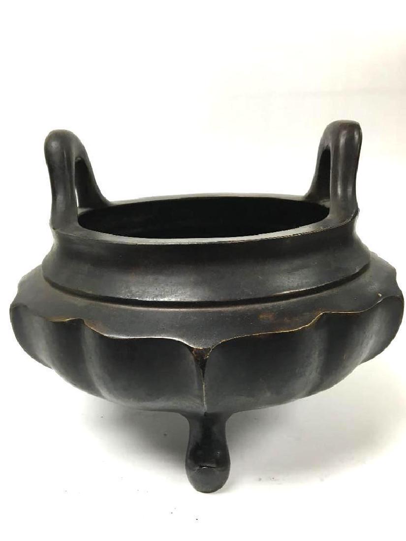Chinese Bronze Tripod Censer: Chinese Bronze Tripod Censer; Diameter: 9 inches, Weight: 3390 grams.