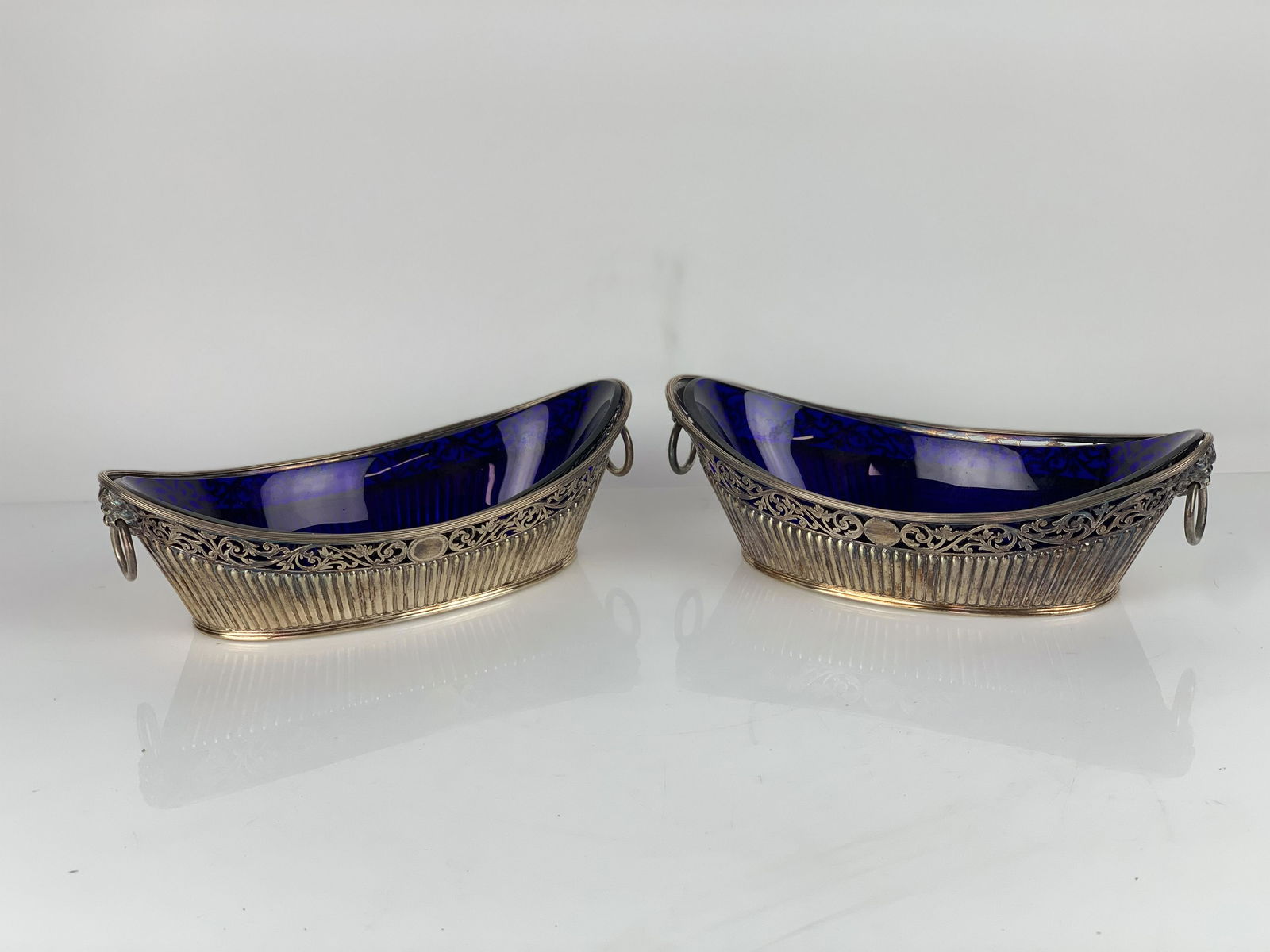 Pair of silver plated dishes with glass inserts 9” long (1 of 7)